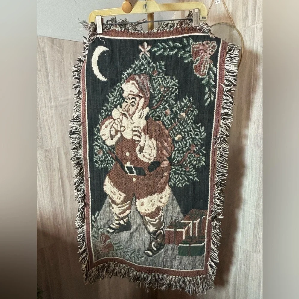 Festive Vintage Santa Woven Tapestry Throw Blanket in Brown and Green